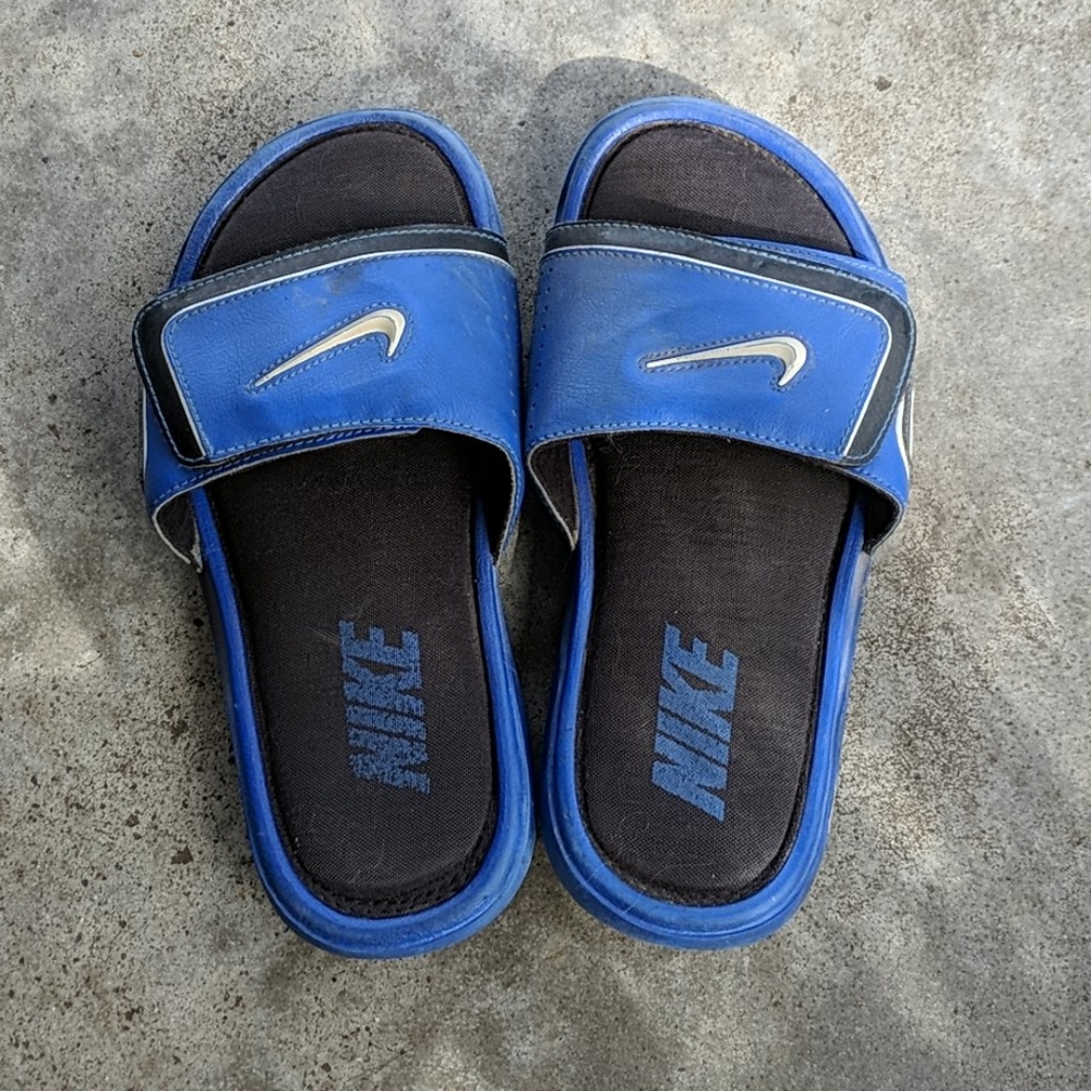 Nike slides